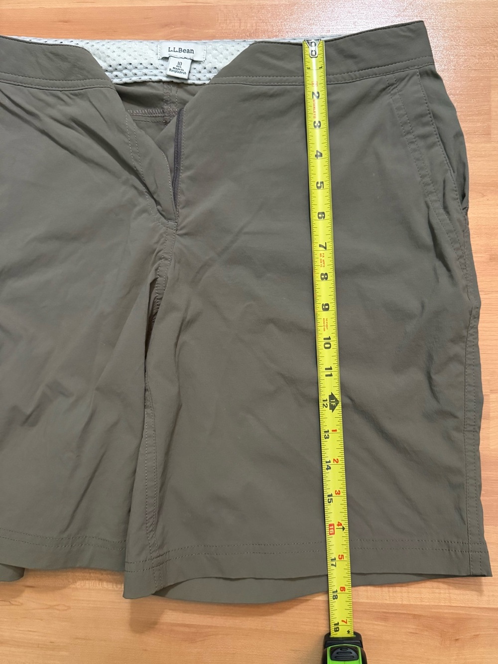 LLBean Water Repellant Trail Shorts (women) - Picture 5 of 6